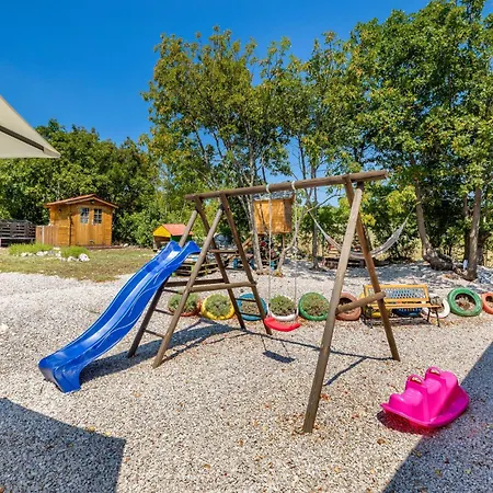 Holiday home Beautiful In With Wifi Kunj