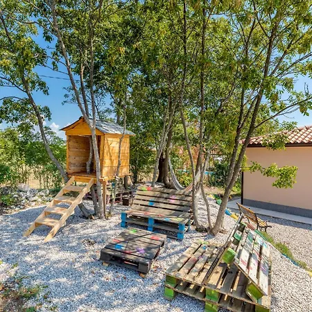 Holiday home Beautiful In With Wifi Kunj