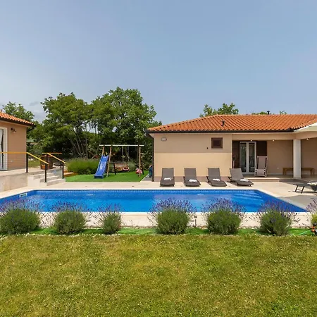 Beautiful In With Wifi Kunj