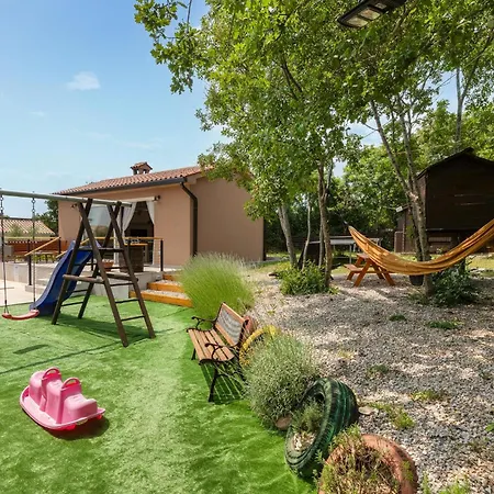 Beautiful In With Wifi Kunj