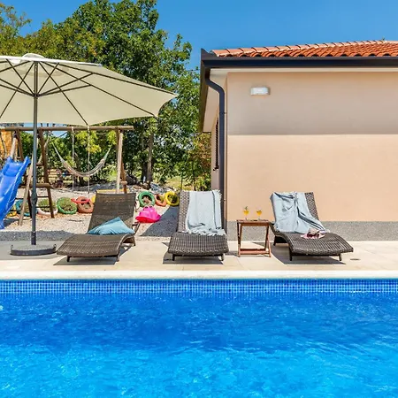 Beautiful In With Wifi Holiday home